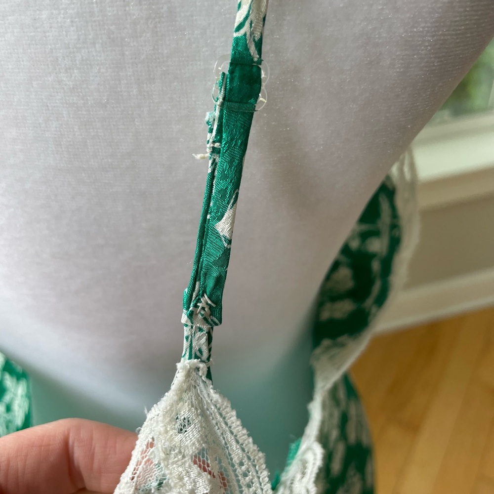 Vintage Victoria’s Secret Gold Label Ivory Green Floral Chemise Slip Dress Small - Picture 12 of 15